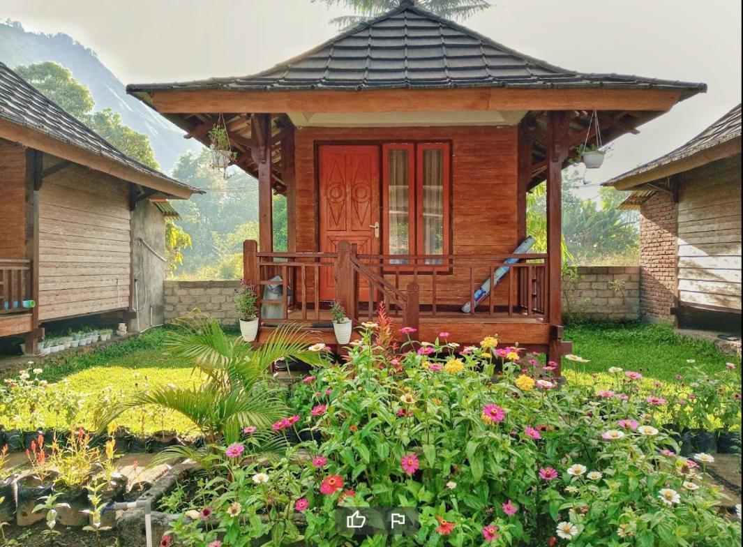 Puncak Rinjani Lodge Sembalunlawang Exterior foto